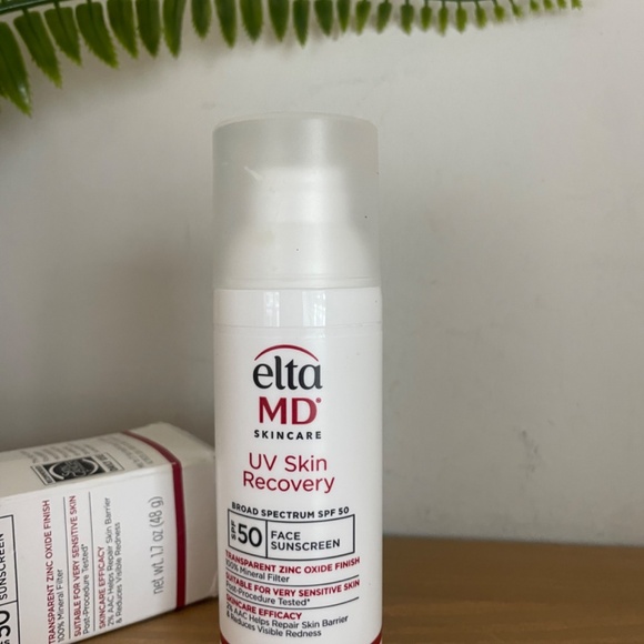 EltaMD UV Skin Recovery SPF 50 Face Sunscreen. 100% Mineral. 1.7 oz - Picture 2 of 4